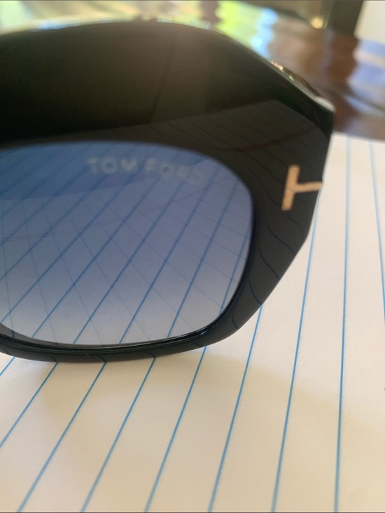 Tom Ford Women’s Black Sunglasses – Classic butterfly Style main image 11